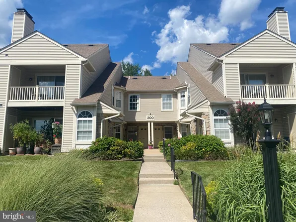 204 Andover Ct, Quakertown, PA 18951