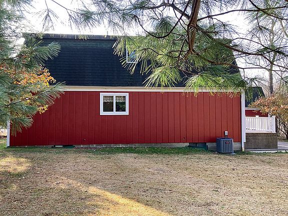 3rd image of 306 Lawnview Dr