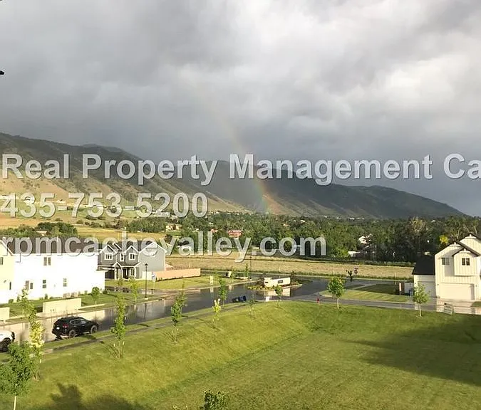 163 E 550 N #301 — Photo 9