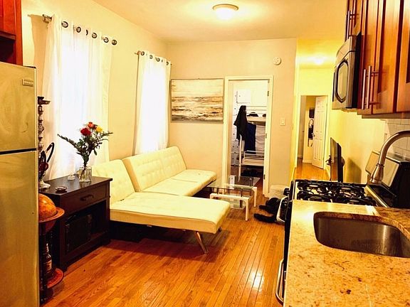 3rd image of 264 E 2nd St APT 23A