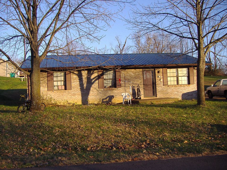 1st image of 404 Ellis Ave