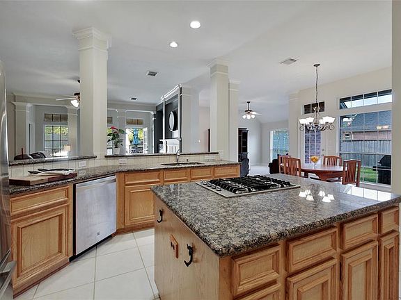 5th image of 12807 Wildwood Bend Ln