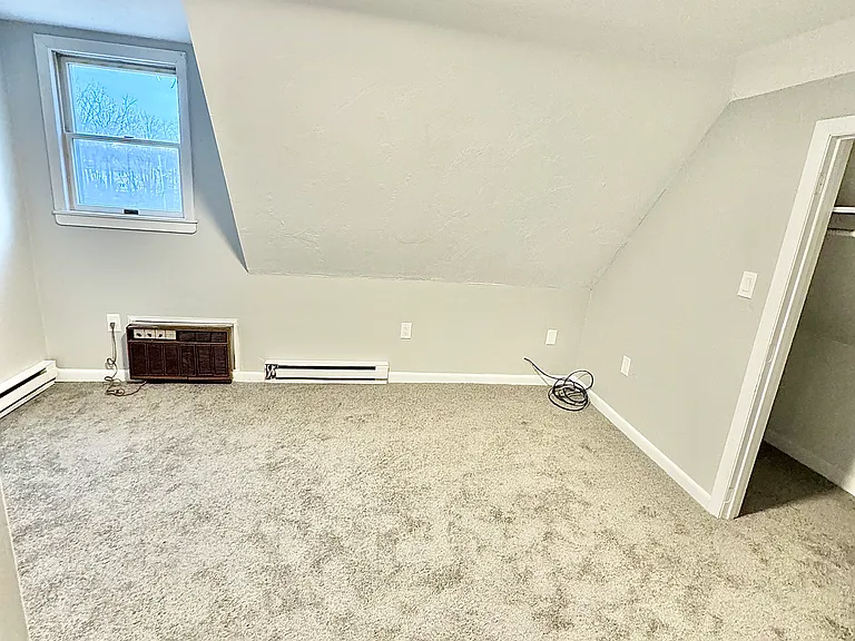 453 Mount Hope St #9 — Photo 7