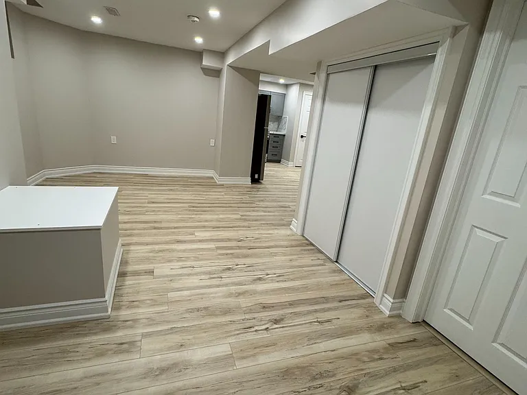 36 Bonnycastle Dr #BASEMENT — Photo 2