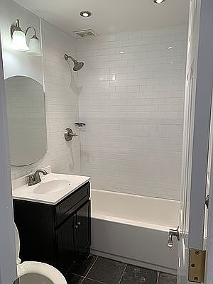 5th image of 62 W 91st St