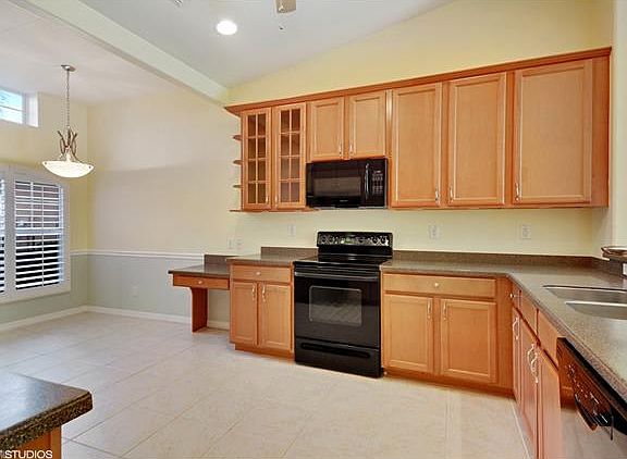 2nd image of 15086 Cortona Way