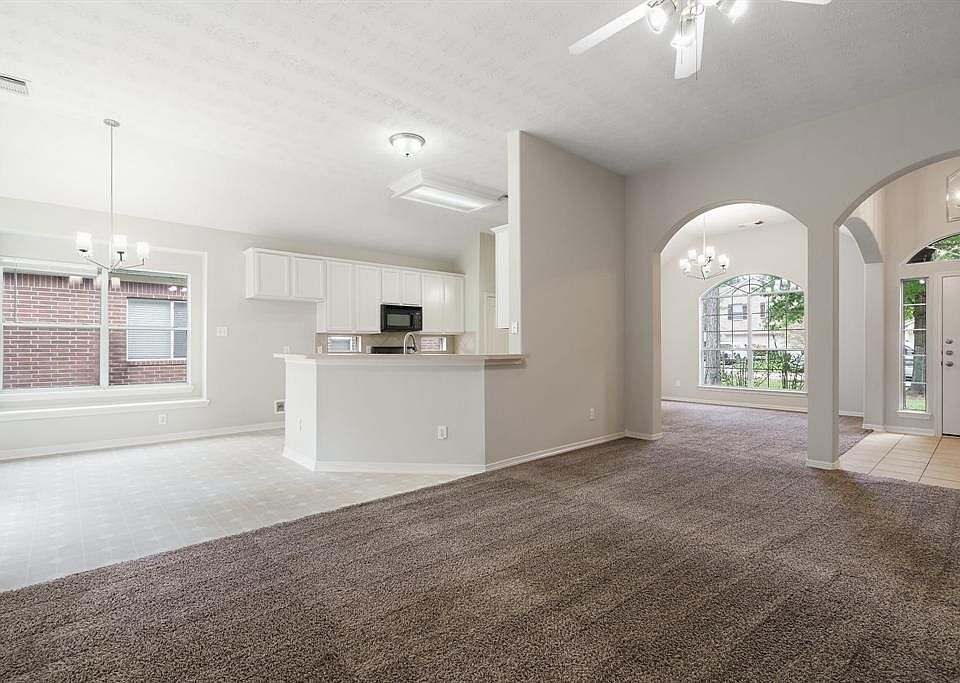 1st image of 28614 Hidden Cove Dr