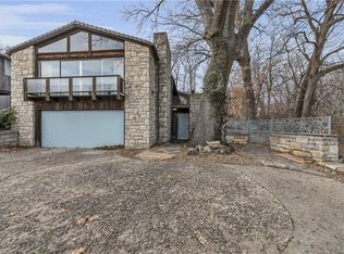 4309 Rockhill Rd, Kansas City, MO 64110