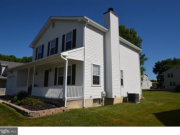 5th image of 1985 Carol Dr
