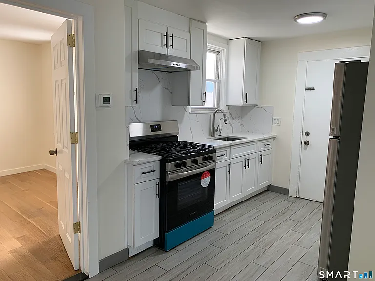 424 Dixwell Ave #1 — Photo 7