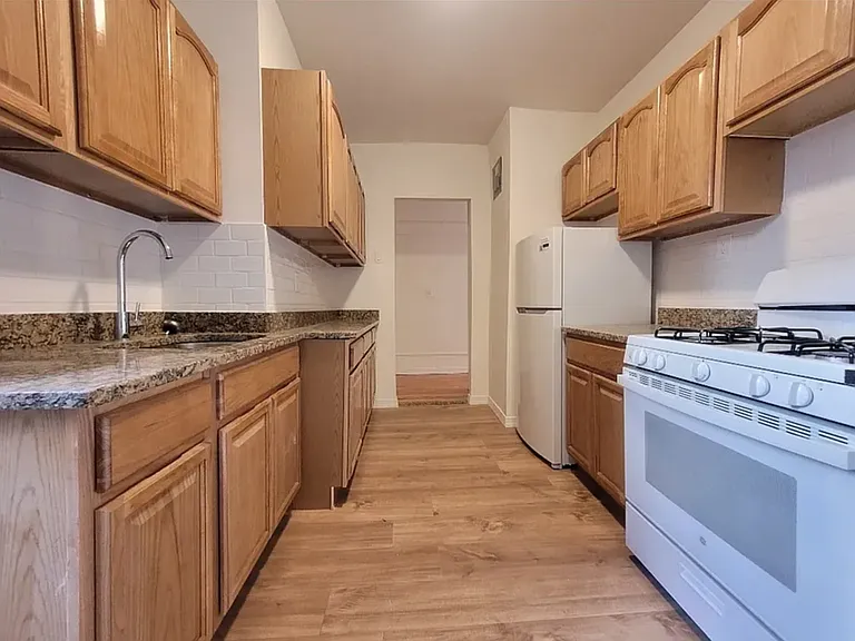 147 W 230th St #5J — Photo 2