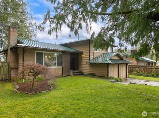 843 E Douglas Ave, Bellingham, WA 98229