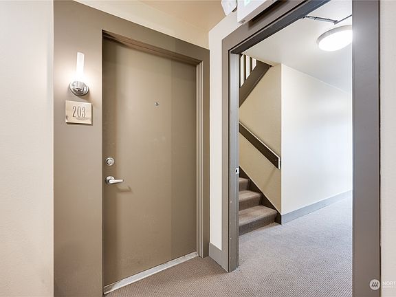 2nd image of 7300 Woodlawn Avenue NE #203