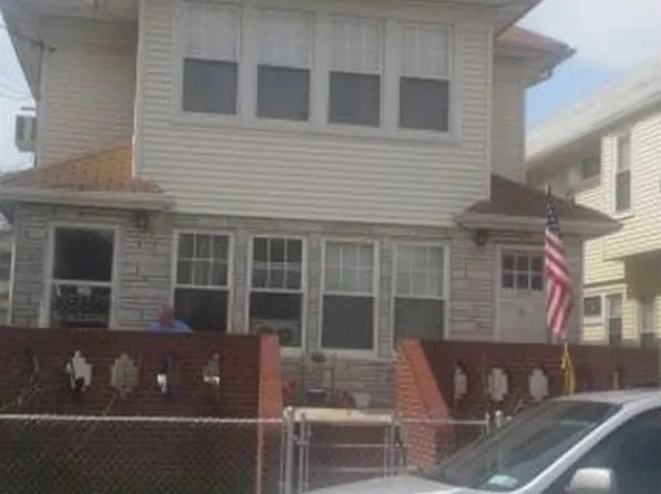 1206 E 34th St, Brooklyn, NY 11210