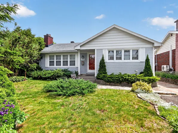 1533 Mimosa Ave, Ottawa, ON K1G 0W2