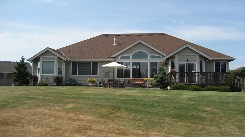2719 SF on 2 ACRES