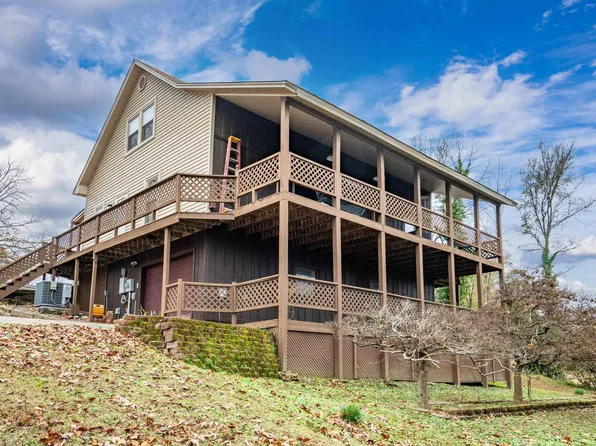 123 Southshore Dr, Hot Springs, AR 71913