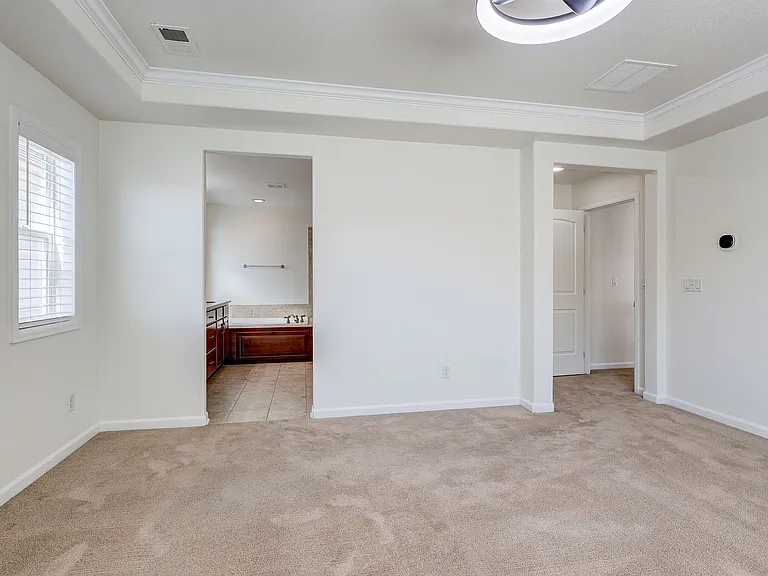 10732 Hillsboro Cir — Photo 35