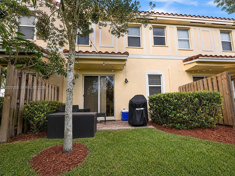 165 Emerald Creek Ter #165 — Photo 24