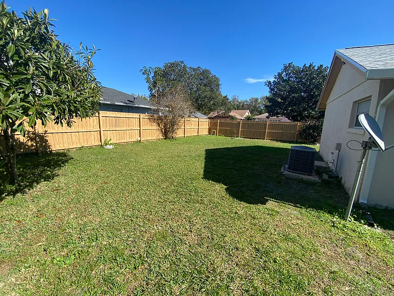 2403 Albaca Dr — Photo 24