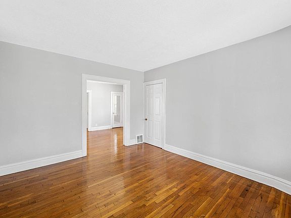 3rd image of 4421 Minnesota Ave