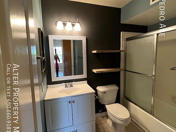 3rd image of 571 E San Pedro Ave