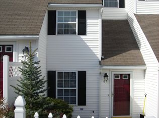 81 Berrington Rd, Leominster, MA 01453