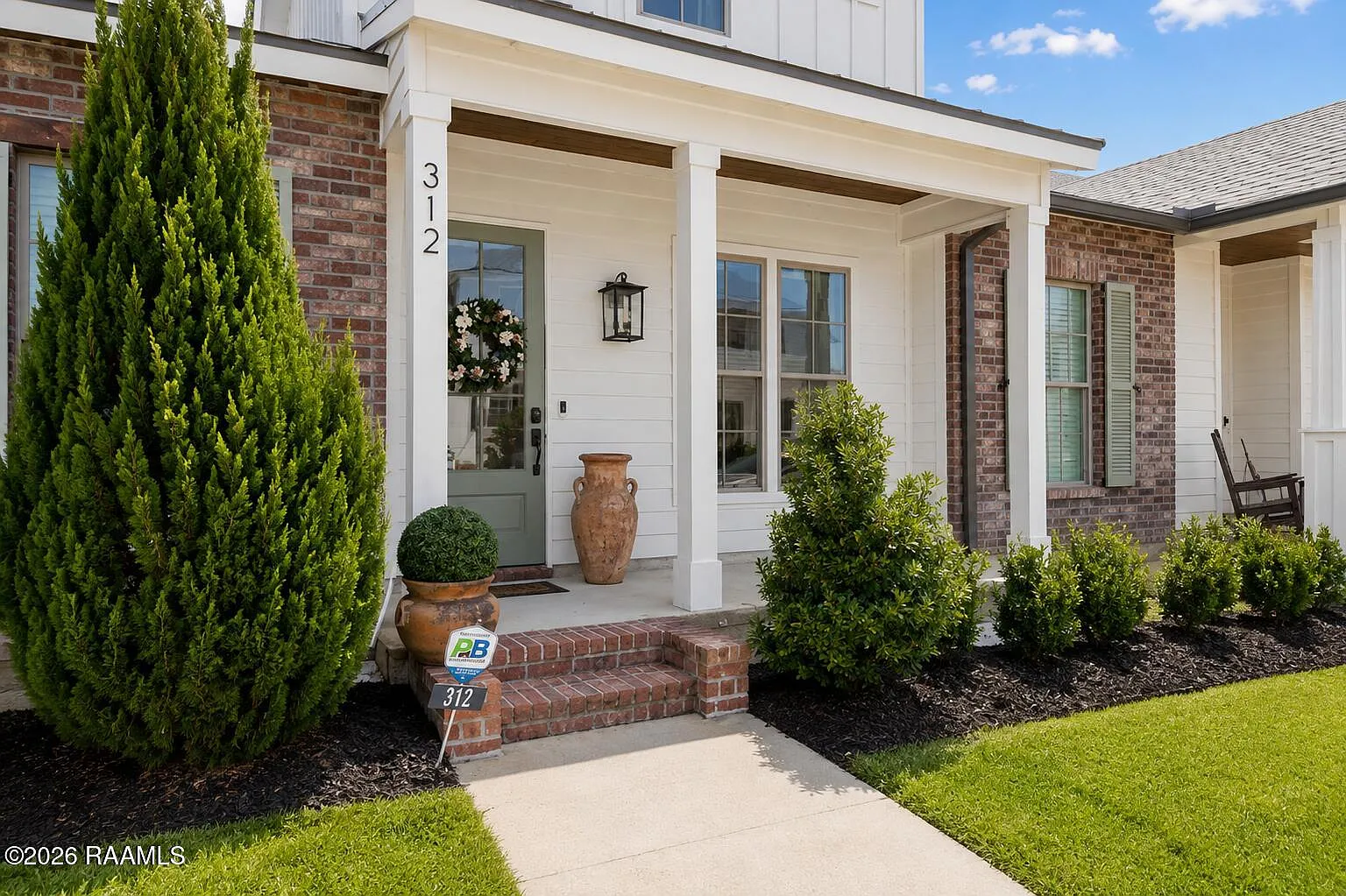 3 bed, 1518 sqft, $2,200 — Photo 3