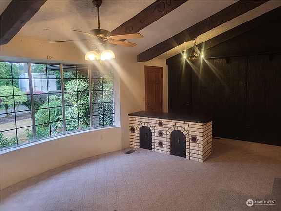 5th image of 13602 Vickery Avenue E