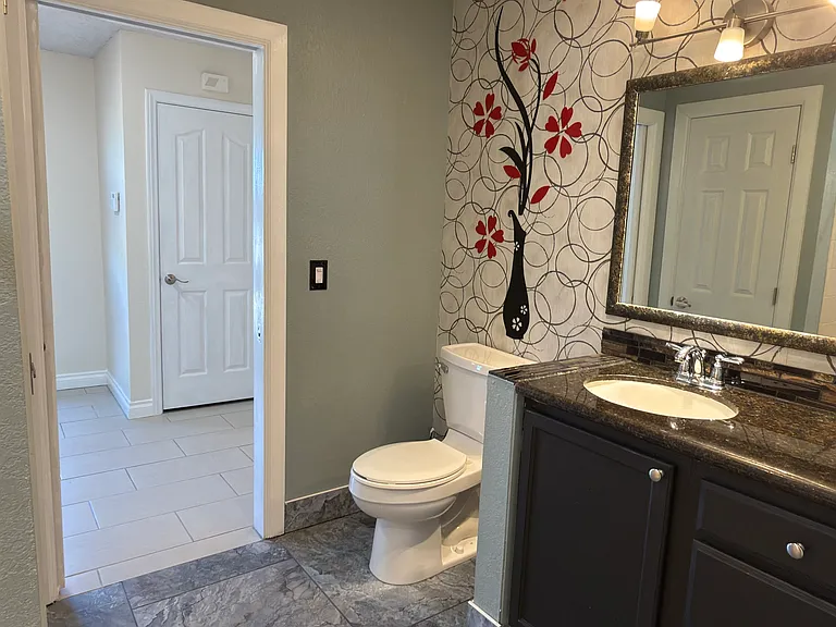3385 W Agate Ave — Photo 6