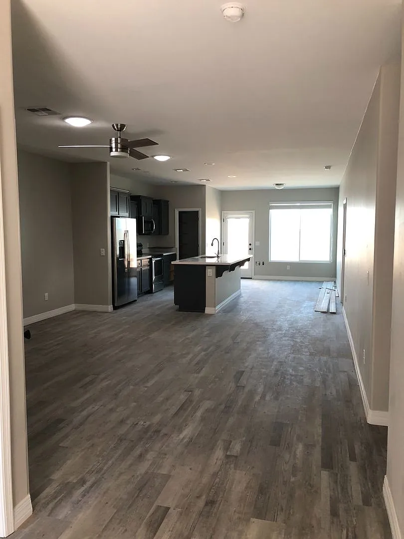 Amanecer Townhome in Somerton — Photo 3