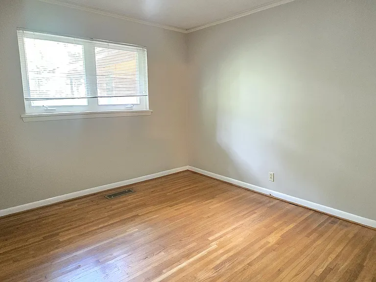 1700 Northwood Rd — Photo 11