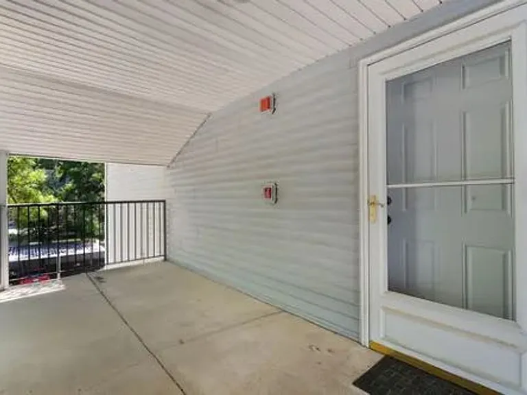 3025 S Cook St — Photo 30