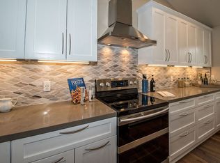 1973 Seawind Way, Oceanside, CA 92054