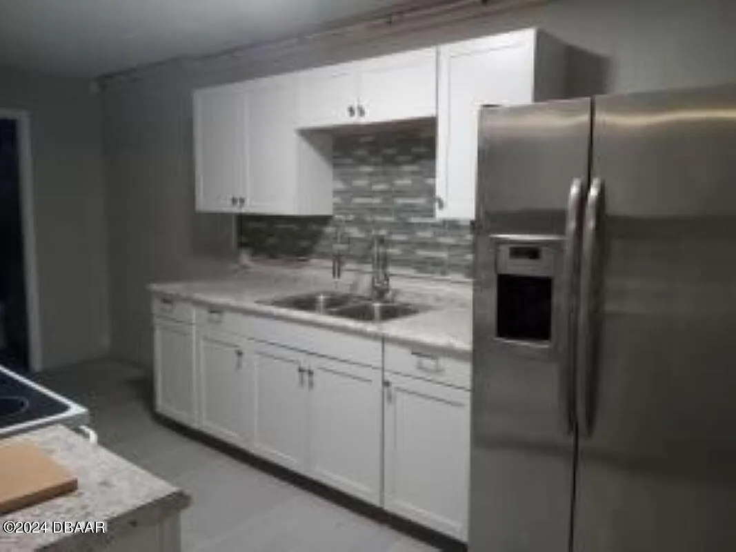 Building Photo - 528 Park Dr
