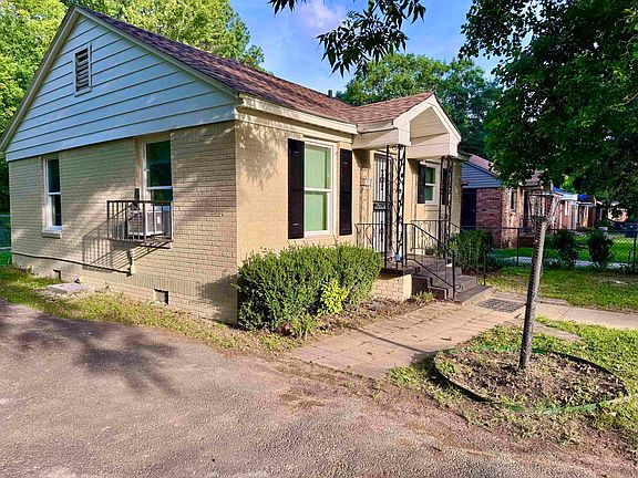 3rd image of 2601 Boulevard Ave