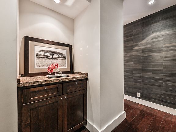 5th image of 1155 N La Cienega Blvd Unit 31