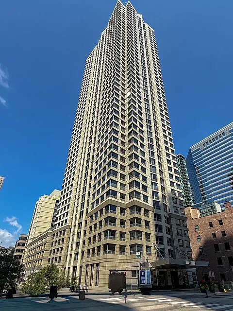 440 N Wabash Ave #3406