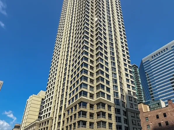 440 N Wabash Ave, Chicago, IL