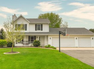 6961 Country Oaks Dr, Sobieski, WI 54171