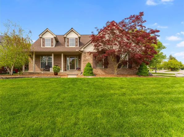 25345 Hunter Ln, Flat Rock, MI 48134