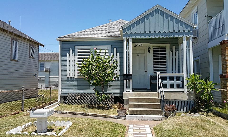 1st image of 5426 Avenue P 1/2