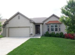 2229 W Sheridan St, Olathe, KS 66061