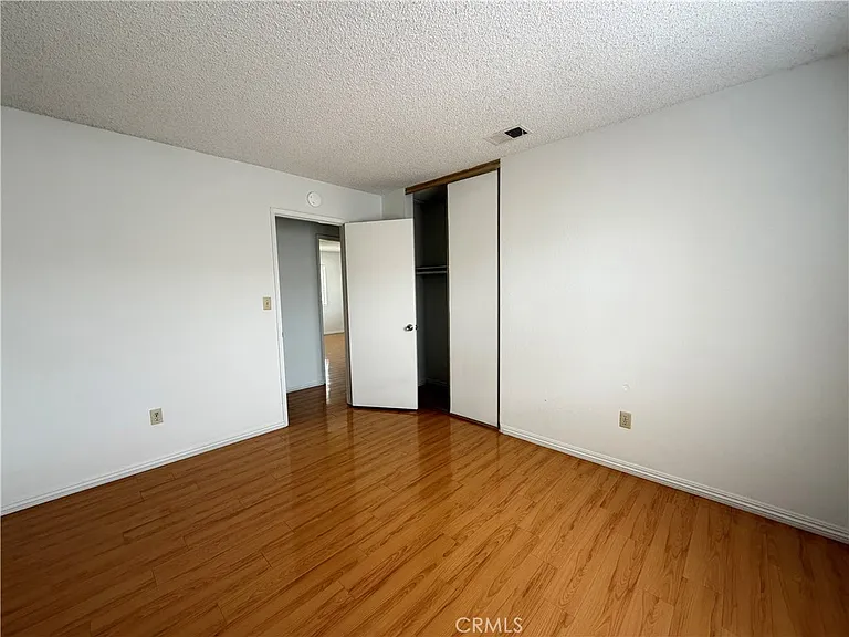 411 S Orange Ave — Photo 16
