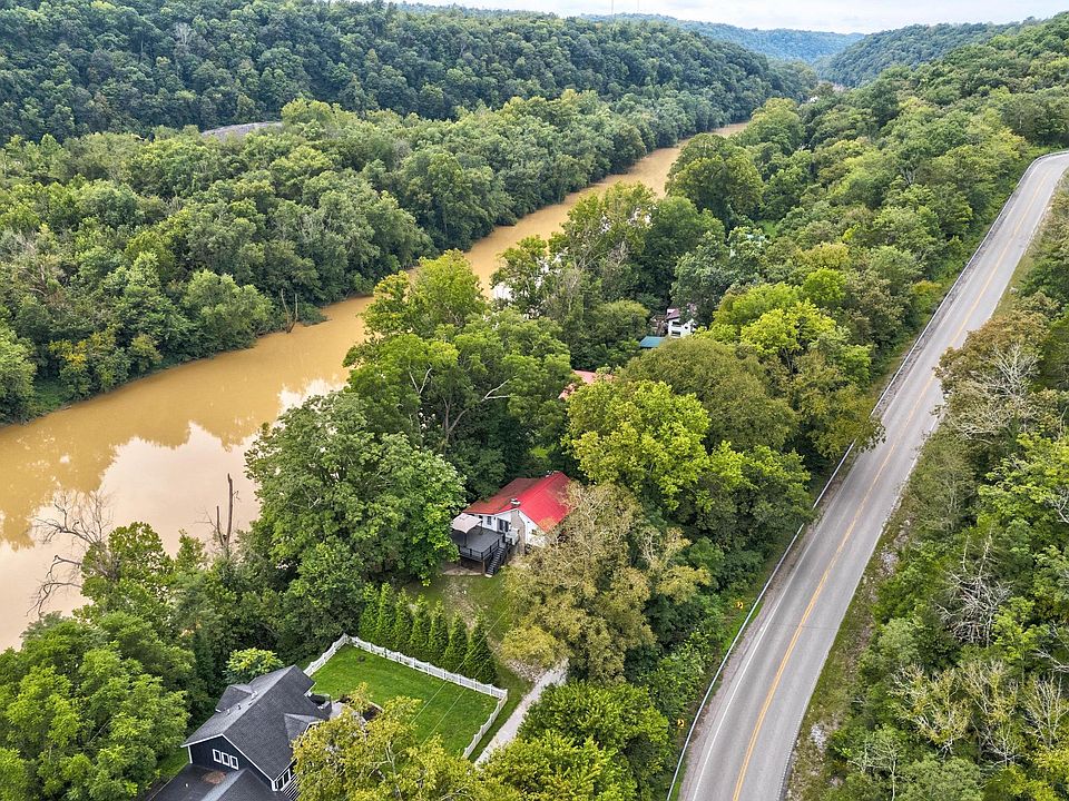 43rd image of 148 Hidden Grove Ln