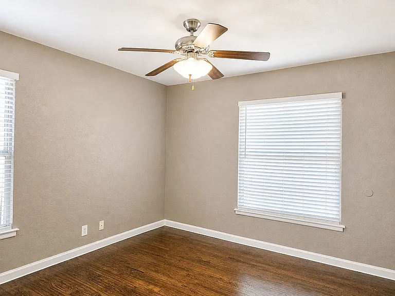 10518 Galena St — Photo 5