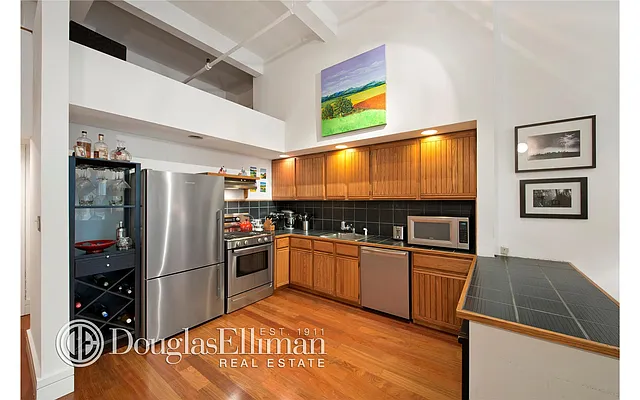 Rented by Douglas Elliman | media 27