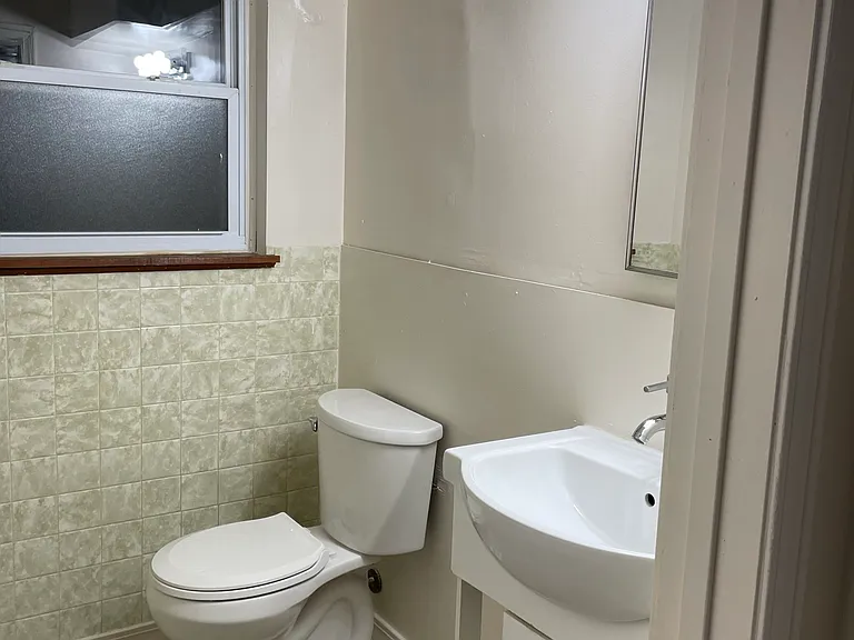 2217 Stokebridge Rd — Photo 10