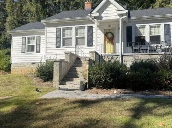 126 Brookside Dr, Elberton, GA 30635