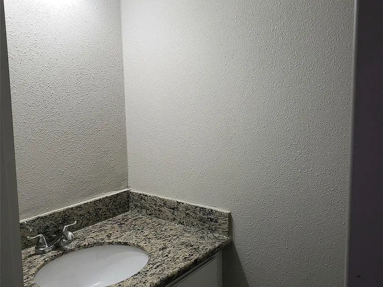11710 Southlake Dr #29 — Photo 20